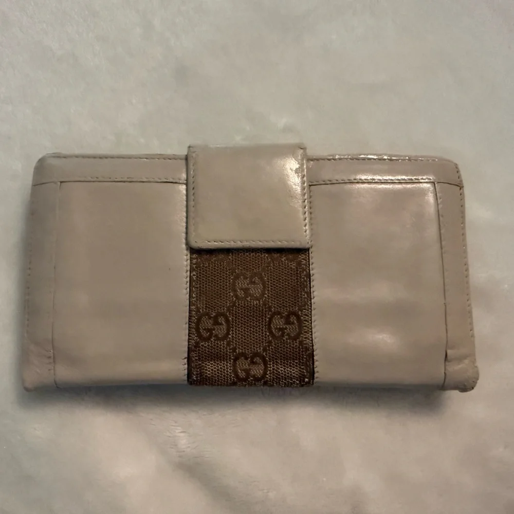 GUCCI Beige GG Monogram Leather Bifold Long Wallet Purse Accessories Italy - Picture 2 of 14